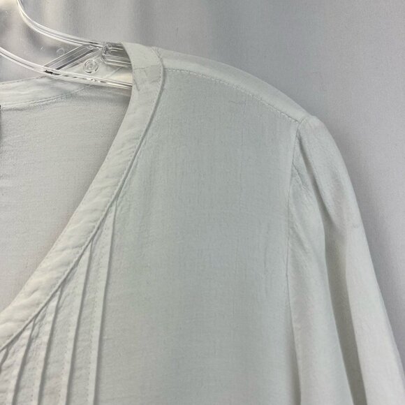 Chicos Women Button-up Blouse White 3/4 Sleeve V Neck Pin Tucks Crochet Lace S/0 - Picture 4 of 11